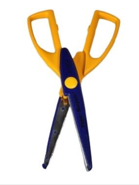 Provo Craft Model 34-0038 Paper Shapers Scrapbooking Scissors